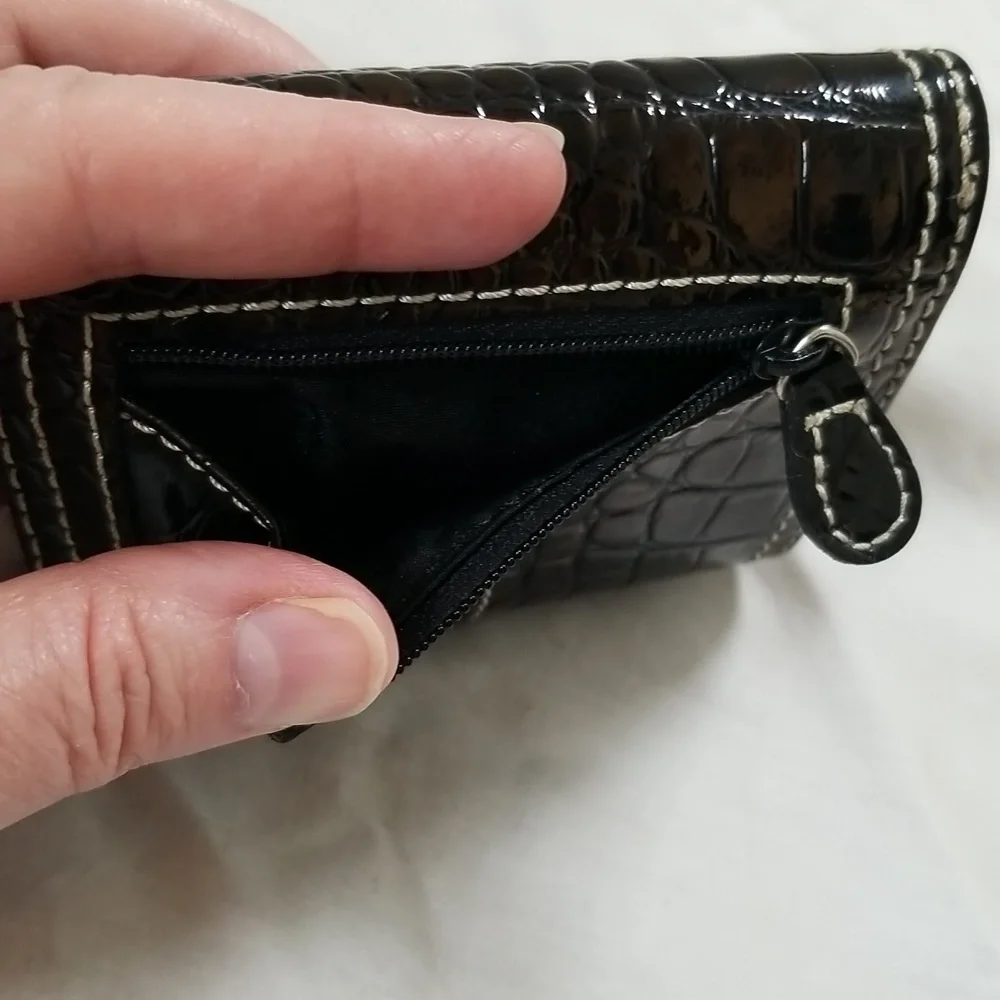 Liz Claiborne Tri-fold Wallet